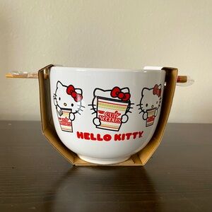 SOLD * Hello Kitty x Cup Noodles Bowl